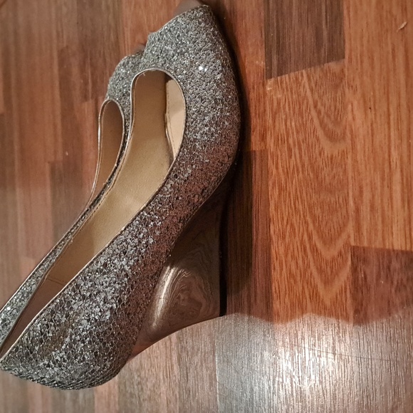Diana Ferrari, size 8, silver glitter shoes - Picture 5 of 5